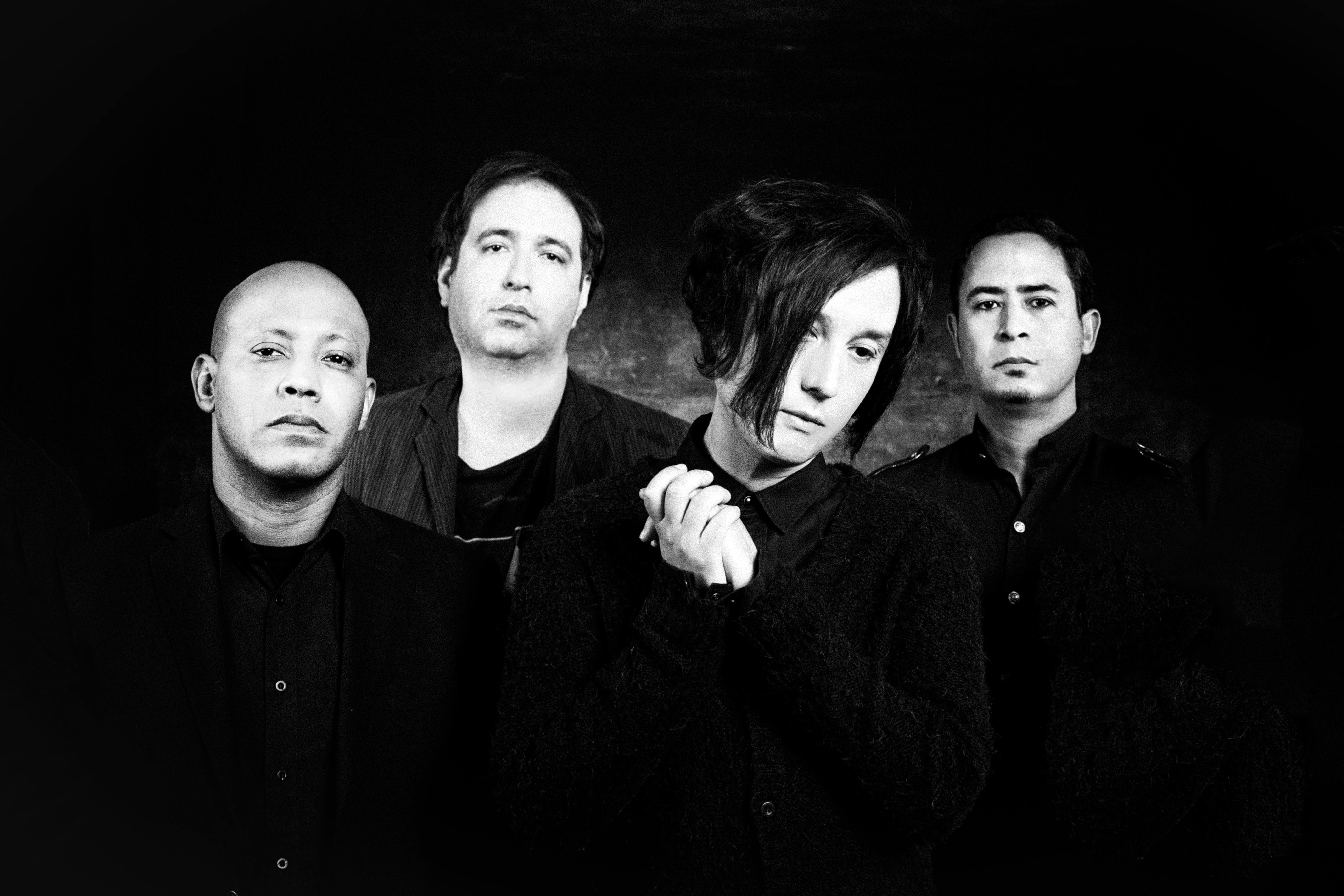 Astari Nite starten mit Lovesick Videoclip durch